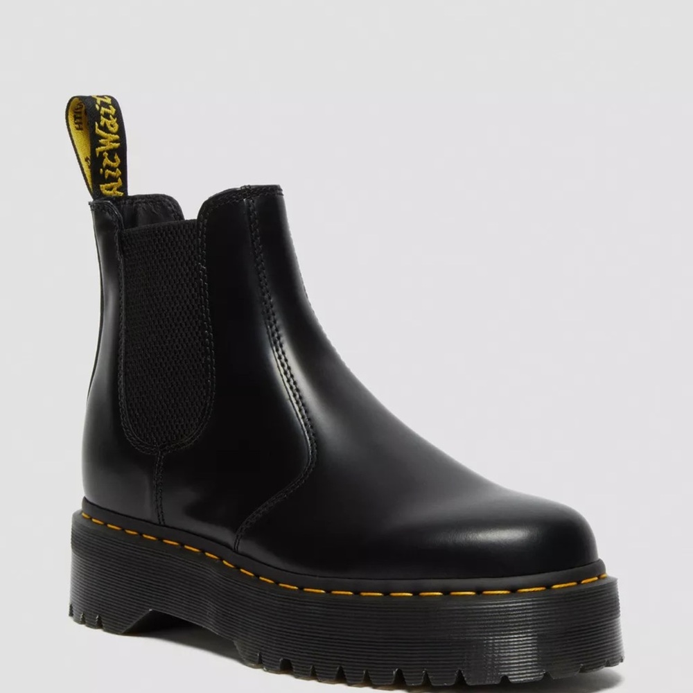 Platform Dr Marten Chelsea Boots